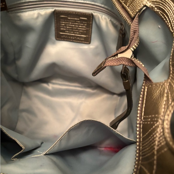 Pewter Patent Leather COACH TOTE with Stitched Coach Insignia - Picture 8 of 9